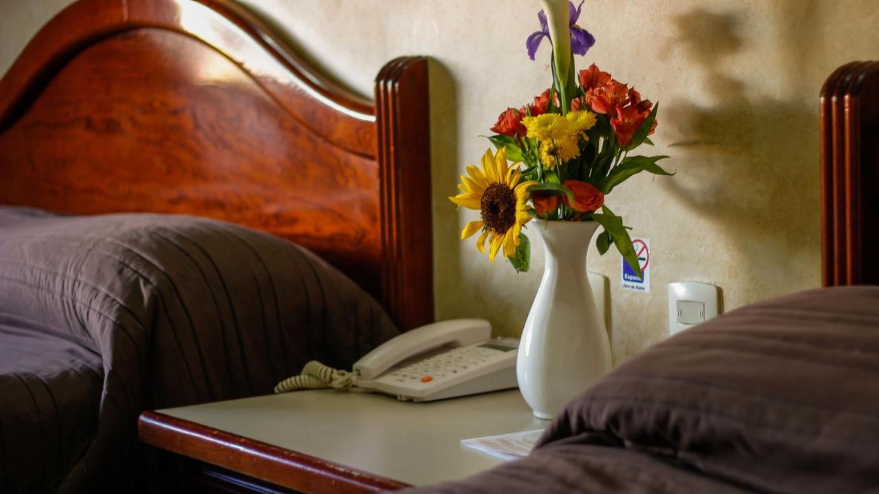 Hotel & Suites Marrod Chihuahua Zewnętrze zdjęcie